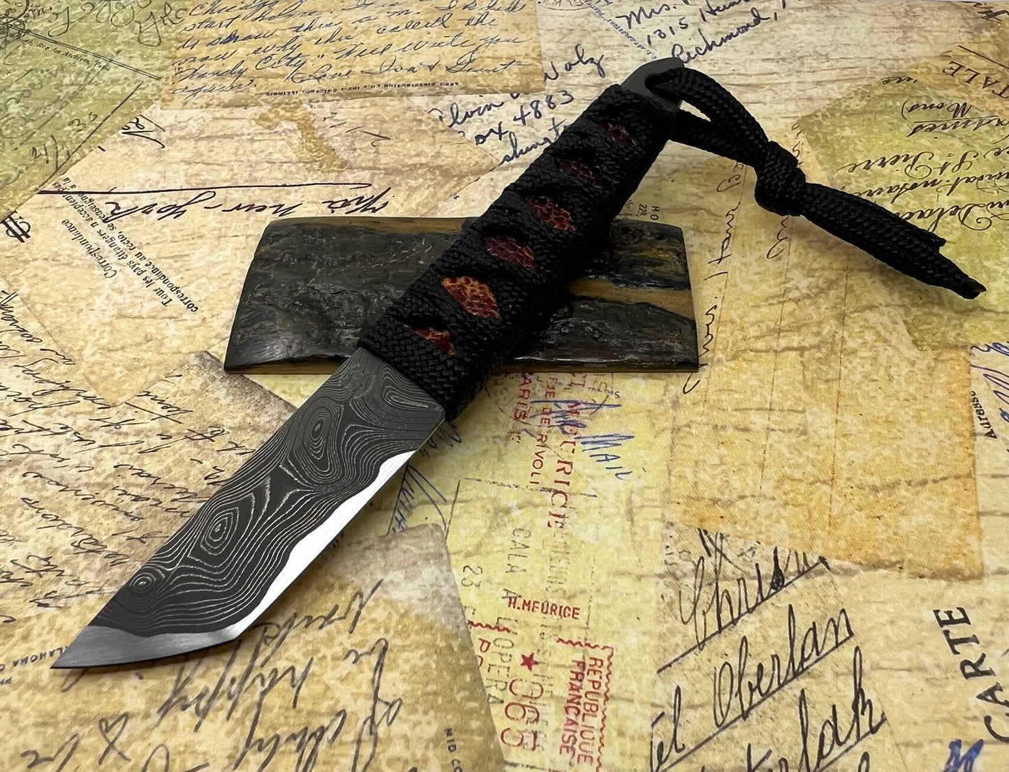 Wrapped Pocket Tanto