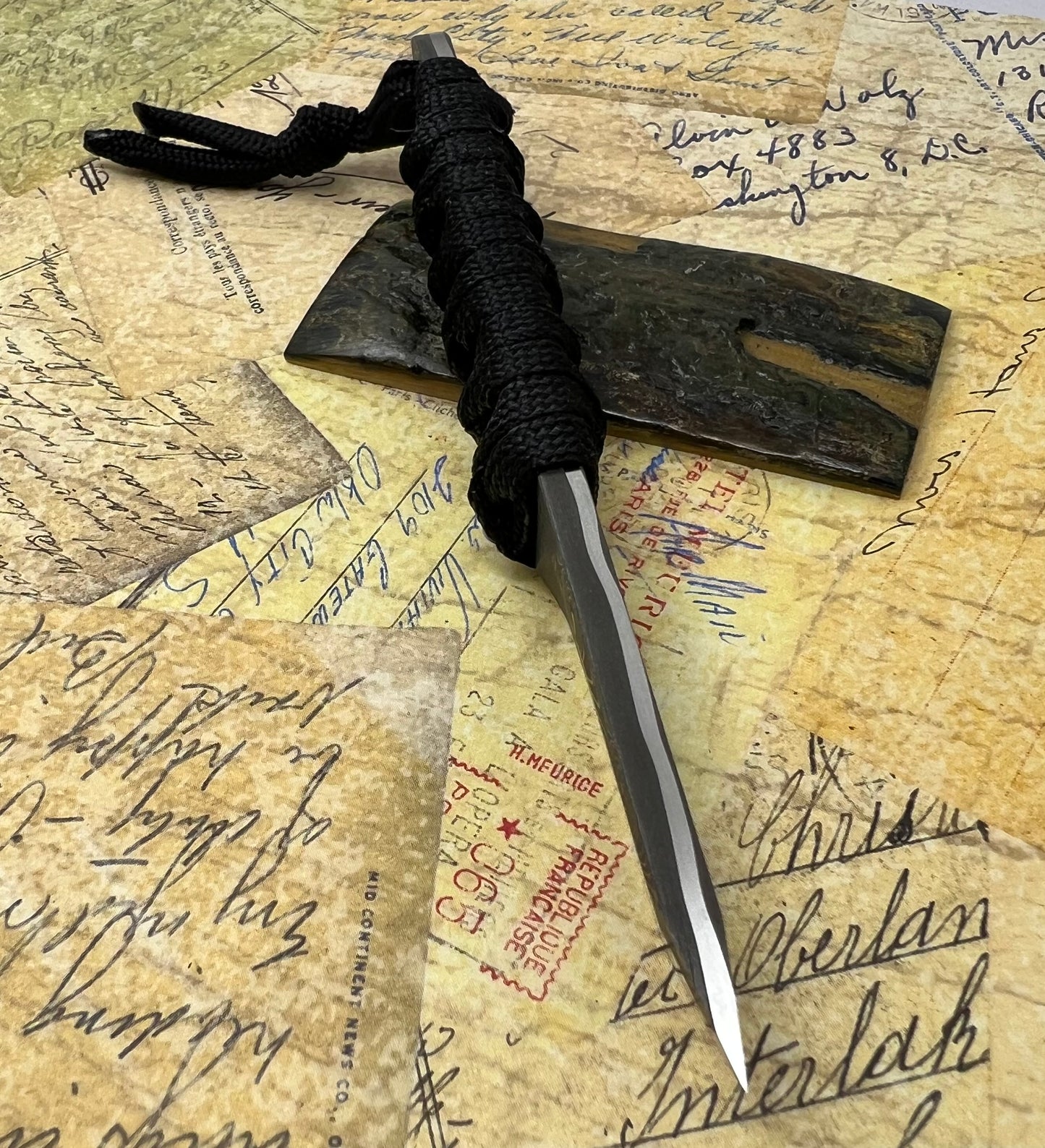 Wrapped Pocket Tanto