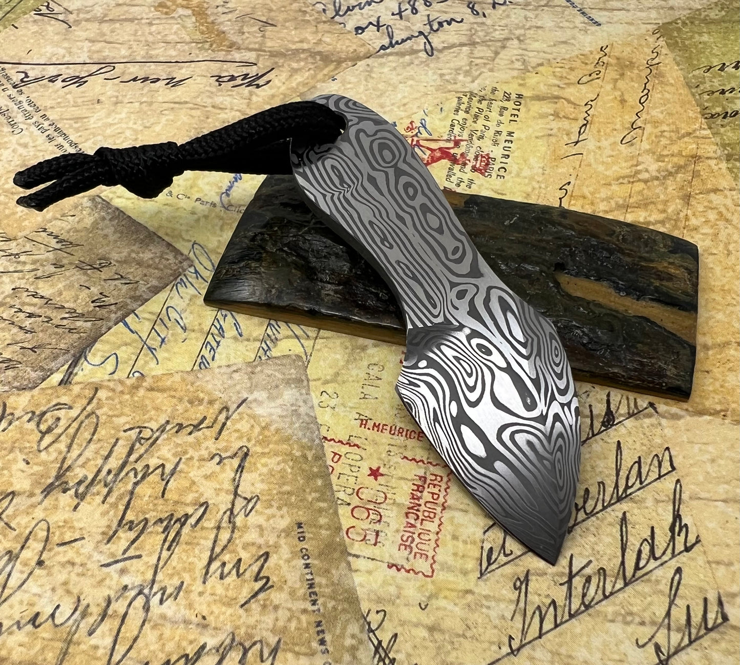 Damasteel Pocket Blade