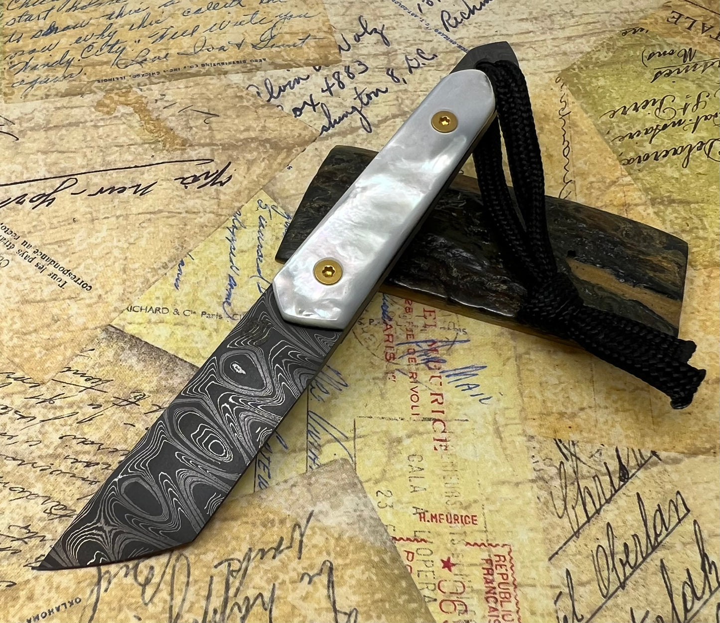 MOP Pocket Tanto