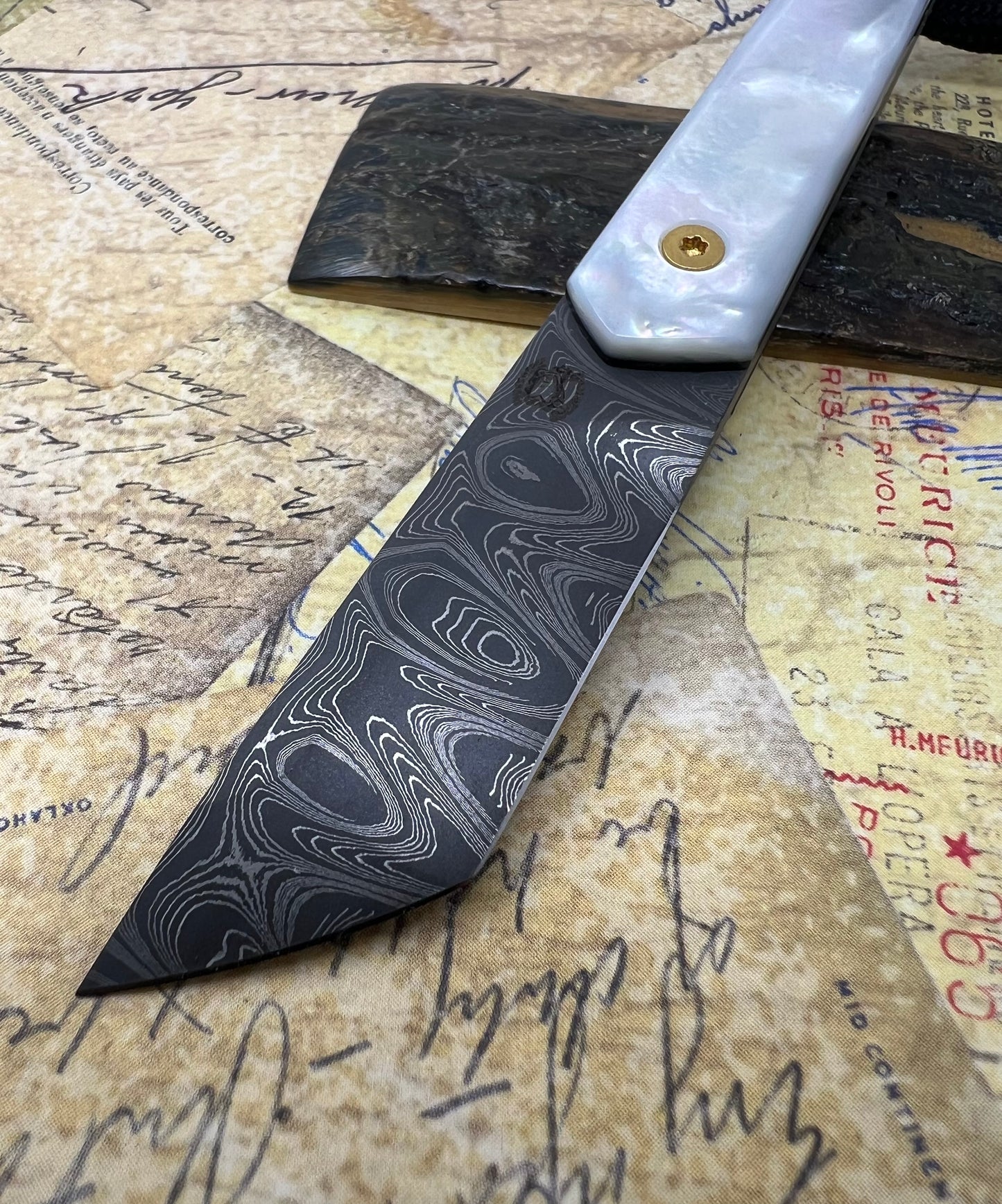 MOP Pocket Tanto